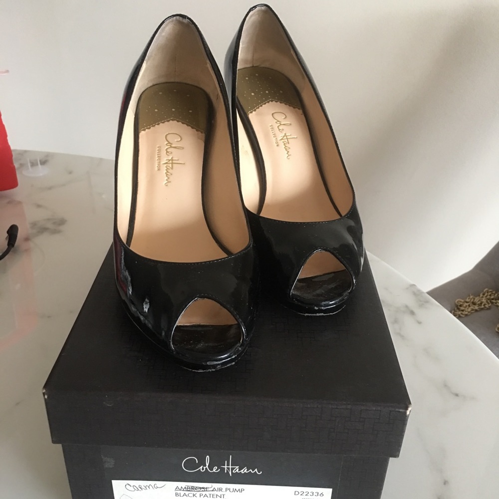 Cole Haah Nike Air black patent peep toe